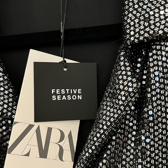 BRAND NEW ZARA SEQUIN ROMPER - XS - FESTIVE SEASON - Picture 2 of 3